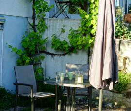 Ferienwohnung am Kochersteig Schwäbisch Hall - Terrasse mit Sonnenschirm
